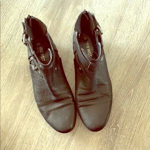 Black Nine West booties